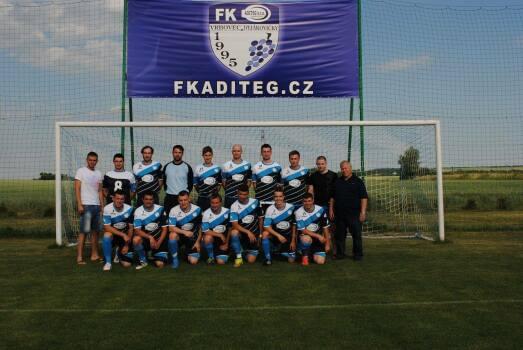 hlavní tým fk Aditeg Vrbovec-Dyjákovičky se znakem